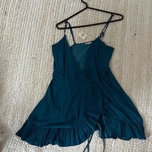 Free people v-neck tie dress!